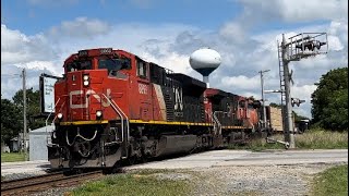 Canadian CabDPU CN 425 Strathroy Ontario Canada August 17 2024 [upl. by Edals871]