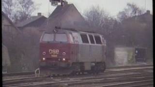 DSB Mz 1434 og 1424 Fredericia st 1989 [upl. by Adnamaa]