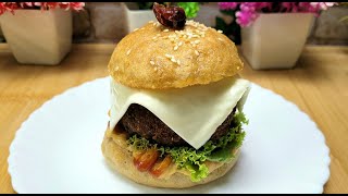 Veg Cheese Burger Recipe burger recipe quickmeals quicksnacksrecipe streetfood MadeInRasoi [upl. by Ellehcim989]