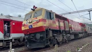 16334 Thiruvanathpuram  Veraval express crossing Mandovi express [upl. by Ahsyad]