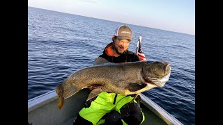 Trophy Lake Trout Deep Water Release Method to Increase Catch and Release Success [upl. by Cyrie]