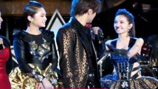 2011高雄義大跨年晚會  羅志祥小猪 楊丞琳 斗嘴 Show Lo Rainie Yang 蔡依林 Jolin [upl. by Ettevram]