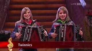 TWINNIES  Bayernmädels Musikantenstadl 2009 [upl. by Leivad]