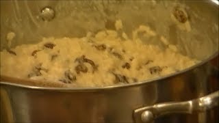 Recipe for Sweet and Creamy Rice Pudding with Golden Raisins and Cinnamon [upl. by Dasa307]