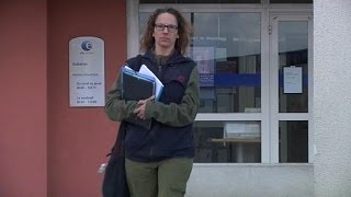 Emmanuelle 43 ans au chômage et radiée de Pôle emploi  2602 [upl. by Xymenes]