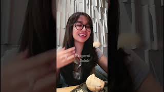 Mayang Lucyana makan es cream [upl. by Kriste]