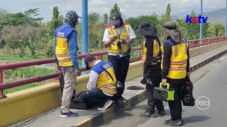 KEDIRI  JEMBATAN SEMAMPIR KOTA KEDIRI BAKAL DIBANGUN ULANG KONDISINYA SUDAH TIDAK BAIK BAIK SAJA [upl. by Aij]