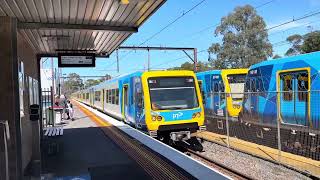 X’trapolis train terminating at Hurstbridge Station [upl. by Onirefez]