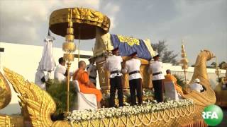 Campuchia để tang Cựu Hoàng Sihanouk [upl. by Grekin]