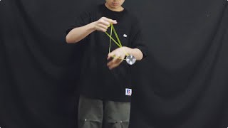 YoYo Tutorial Cross Triangle Trick [upl. by Notyalc]