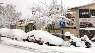 Día de mucha nieveAndorra [upl. by Atikim154]