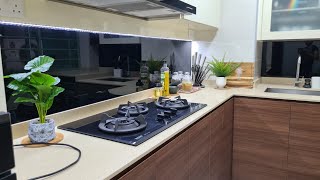 How to install Kitchen glass splashbacks\Glass Kitchen Splashback\kitchen glass wall installation [upl. by Nairde844]