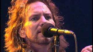 Pearl Jam  Dissident Reading Festival UK 2006 [upl. by Dowlen]