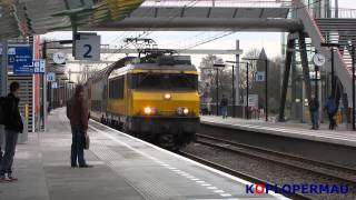 NS Treinen op station HalfwegZwanenburg 11 januari 2013 [upl. by Dettmer]