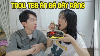 Chị Thơ Troll TBB Ăn Đá Xào Sả Ớt Gãy Cả Răng [upl. by Mccarthy]