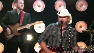 Toby Keith Tribute to Merle Haggard At ACC Awards 2016 [upl. by Sorkin]