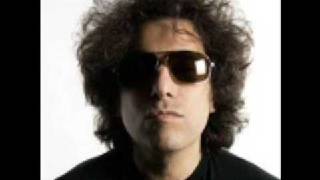 Andrés Calamaro quotYacaré Cusifaiquot INÉDITO [upl. by Ardin]