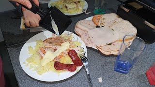 طبق الركليت la raclette عشاء بسيط جداوفرحت بيه ولادى اعملى لأولاد الأكلات إلى يحبوها وفرحيهم بيها [upl. by Engdahl967]