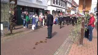 Kleines quotHindernissquot für The Band of the Royal Amoured Corps Nienburger Scheibenschießen 2014 [upl. by Daht776]