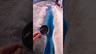 🌍 ¿Sabías que beber agua directamente de un glaciar puede ser peligroso ❄️ [upl. by Lledor]