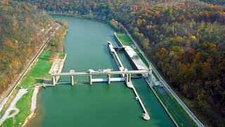 Locks and dams The lifeblood of an industry [upl. by Loginov]