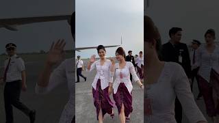 Waw ada Pramugari2 Cantik Batik Air Yang Selalu Viral lagi Menaiki Tangga Menuju Pesawat 😁🥰🥰👍👍 [upl. by Aniluj]