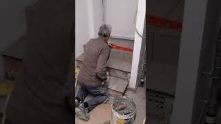 come rivestire i gradini con piastrelle colla e stucco mapei [upl. by Mack]