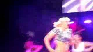 Gwen Stefani  Dont Get It Twisted Chicago [upl. by Eirrol924]