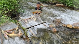 FULL VIEO 30 days of orphan boy khai making fish traps to sell ancient fish catching technique [upl. by Saibot]