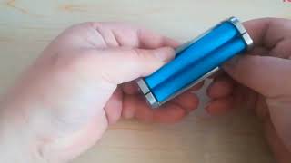 How To Roll A Cigarette Using Rizla Cigarette Roller Machine [upl. by Corso]