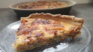 recette  une bonne quiche au poireau et saumon [upl. by Yatnwahs]