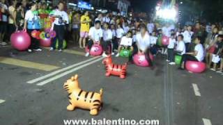 Jumping Ball Hop Ball Exercise Ball by Balentino [upl. by Gurango]