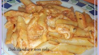 Pasta con mozzarella filante  Piatto unico [upl. by Rebma461]