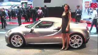 Alfa Romeo 4C Ginebra 2013  Autobildes [upl. by Yecnuahc]