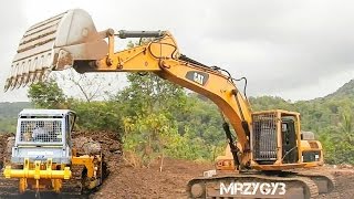 Large Excavator And Bulldozer Working [upl. by Sherj689]