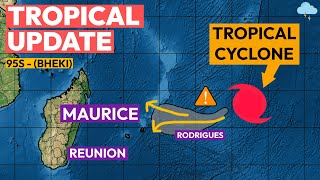 Cyclone Threat for Mauritius amp Reunion [upl. by Eiramannod]