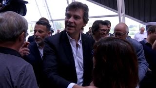 Arnaud Montebourg retourne à lécole [upl. by Pros]