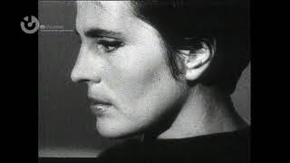 Amália Rodrigues  quotMedoquot Official video [upl. by Akihsar241]