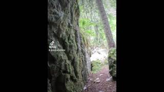 Pe Traseu Montan Printre Stânci mountain trails Outdoor Nature Hiking [upl. by Giardap]