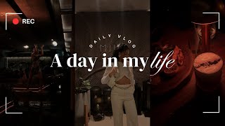 DAILY VLOG  Sephora run Barnes amp Noble Matcha Monday Date night and making new friends ♡ [upl. by Tedie]