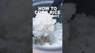 How to cook rice in a rice cooker [upl. by Ellsworth]