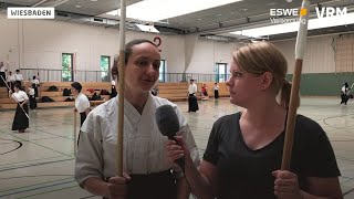 Nicole Suckert testet Naginata [upl. by Collimore]