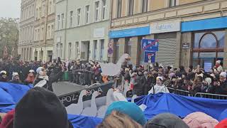 Parada św Marcina pochód dzieci wojska na koniach Poznań 11112024 [upl. by Lorianne]