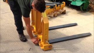 D700 Pallet Forks demonstrated by Farm Tech Supplies [upl. by Lingwood]