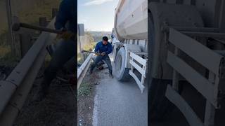 Thats One Easiest Way To Get The Wheel Off of Unit truck [upl. by Eirol]