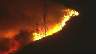 Fastmoving Thomas Fire scorches at least 5000 acres near Santa Paula [upl. by Ajnin43]