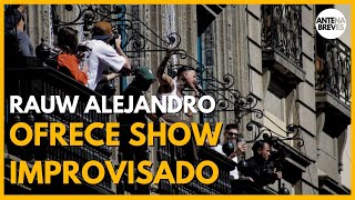 RAUW ALEJANDRO OFRECE SHOW IMPROVISADO DESDE SANBORNS DE LOS AZULEJOS [upl. by Wesle]