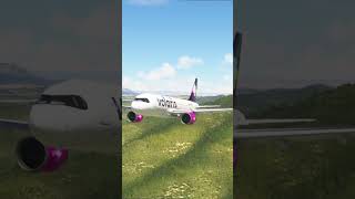 Airbus A320 Pilot Makes INSANE Landing in Albuquerque Airport Flight [upl. by Charbonnier]