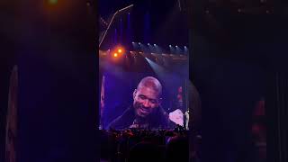 Usher Takes Out His InEars to Hear Seattle [upl. by Yerffej437]