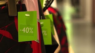 Paris top départ des soldes dété [upl. by Solon]